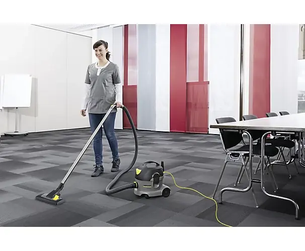 Achat Immédiat Aspirateur poussière T 7/1 Karcher